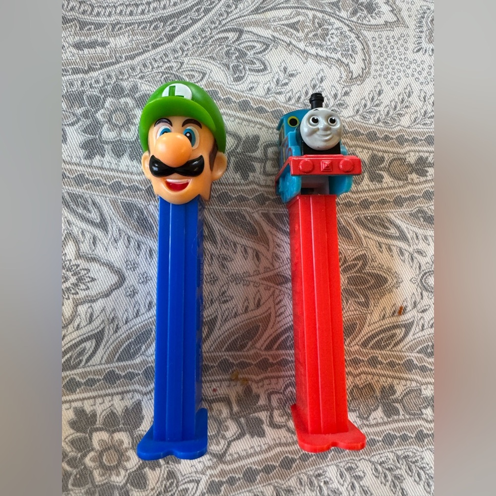 Bundle of 2 - Thomas the Train and Nintendo Luigi Pez Dispensers EUC